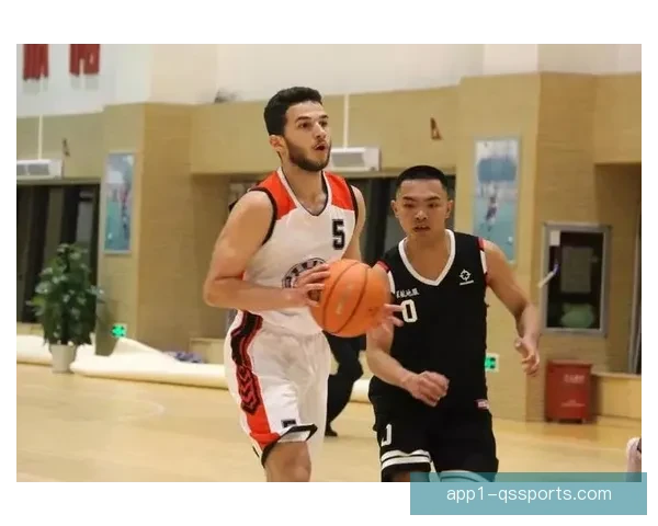 足球宝贝直播激情开场互动福利解锁绿茵夜狂欢盛宴精彩不停尽享魅力时刻